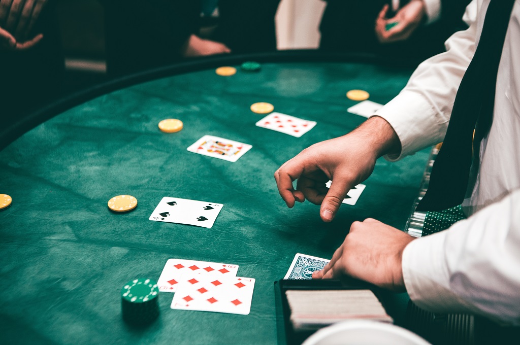 Play casino online with twin and win